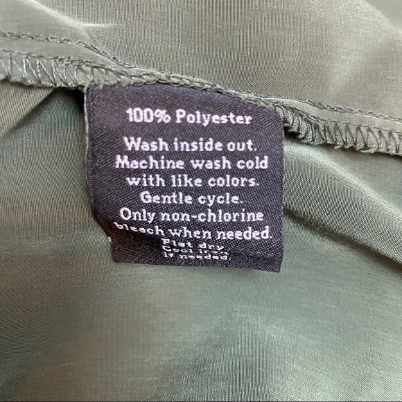 Rock & Republic Silky Army Green Button Up Blouse Size XS - Picture 6 of 6